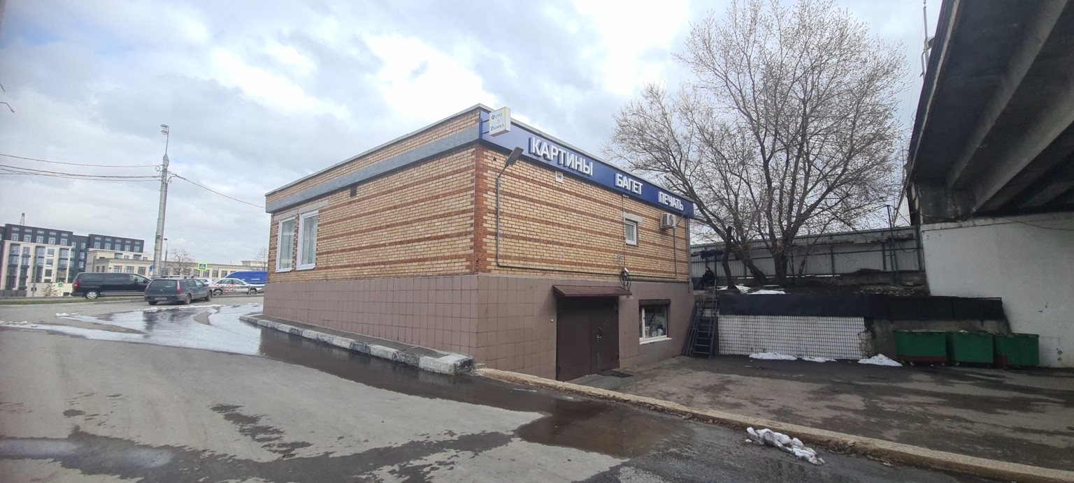 Боковой фасад
